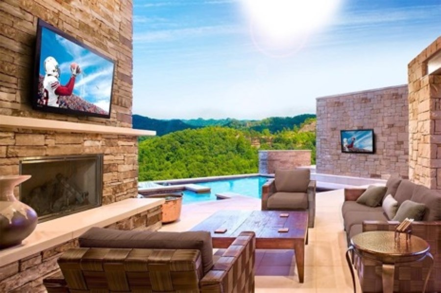 relieve-your-cabin-fever-with-outdoor-av